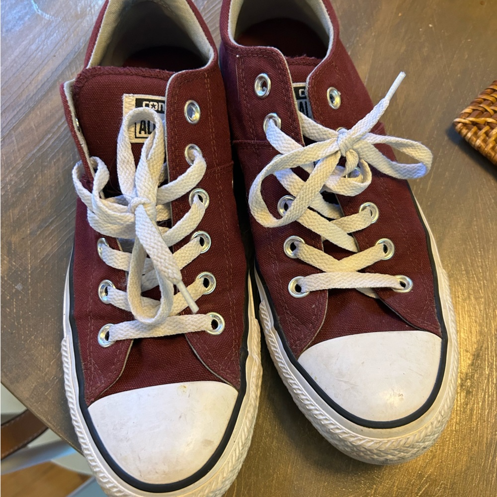Women’s converse